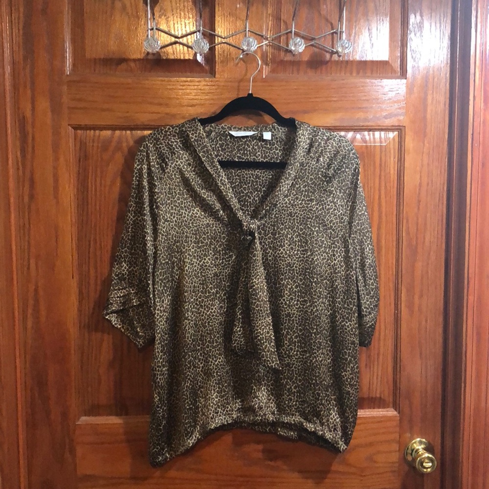 Leopard print blouse with tie collar